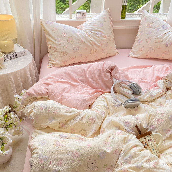 91家纺网 家纺一手货源 找家纺 朵朵家纺 2025新款云感提花双层纱印花四件套 花眠咪咪