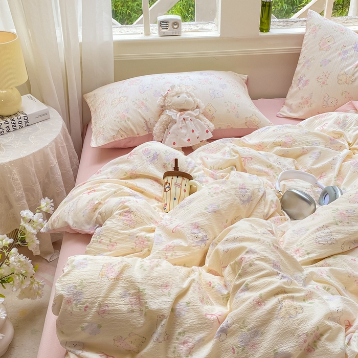 91家纺网 家纺一手货源 找家纺 朵朵家纺 2025新款云感提花双层纱印花四件套 花眠咪咪