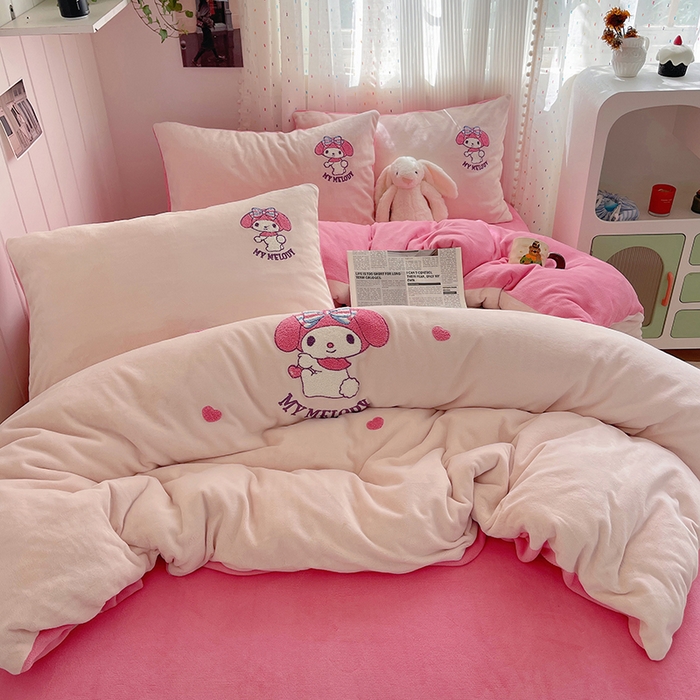 三朵家纺 2025新款绣花牛奶绒三丽鸥系列四件套 樱桃美乐蒂