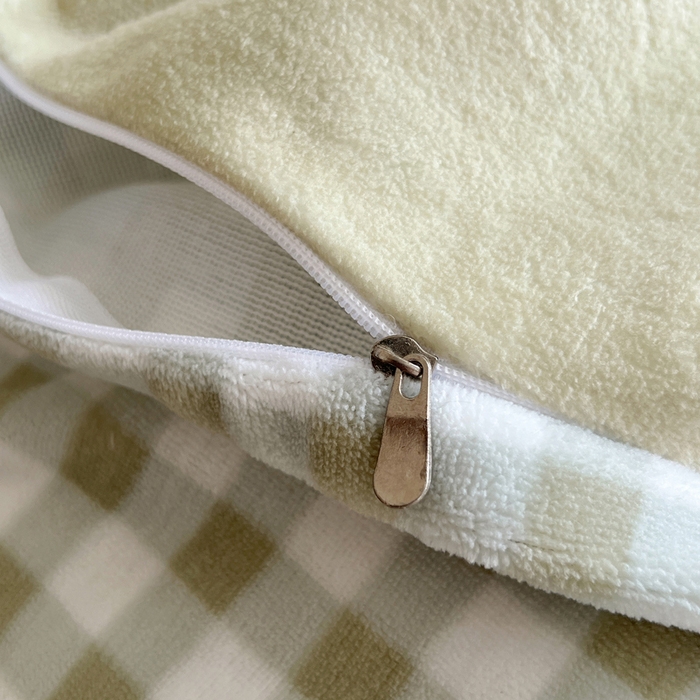 91家纺网 家纺一手货源 找家纺 三朵家纺 2025新款数码大版牛奶绒印花三丽鸥系列四件套 快乐帕恰