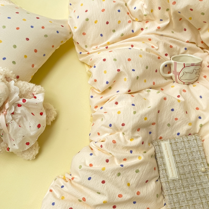 91家纺网 家纺一手货源 找家纺 朵朵家纺 2025新款云感提花双层纱印花四件套 幻彩波点