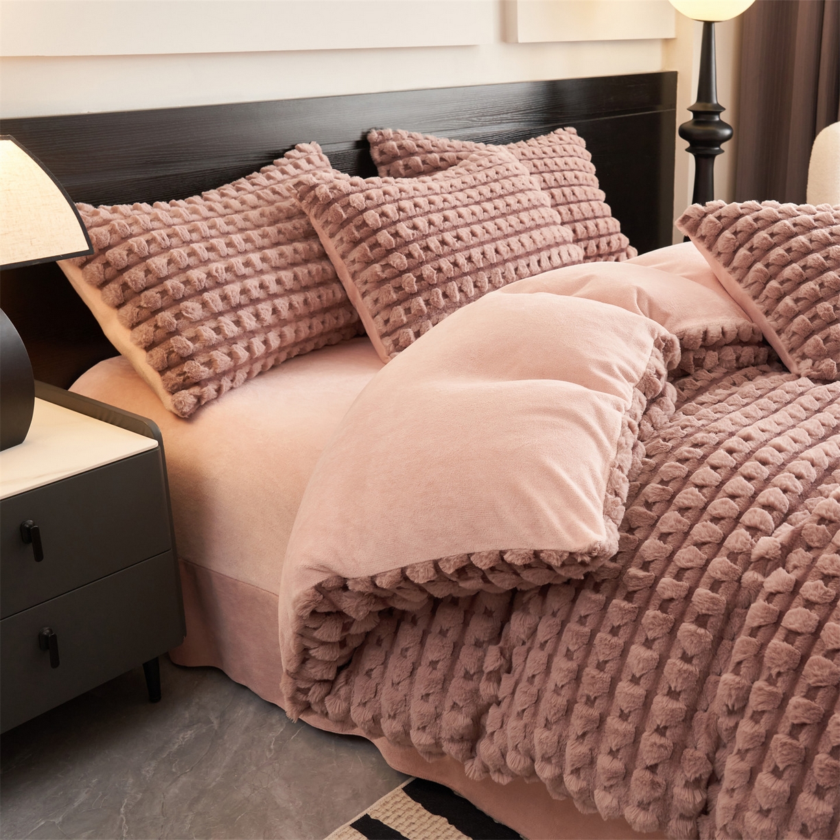 91家纺网 家纺一手货源 找家纺 （总）恒爱家纺 2025新款雪貂绒提花简约四件套