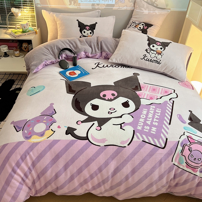 91家纺网 家纺一手货源 找家纺 三朵家纺 2025新款数码大版牛奶绒印花三丽鸥系列四件套 天使库洛米