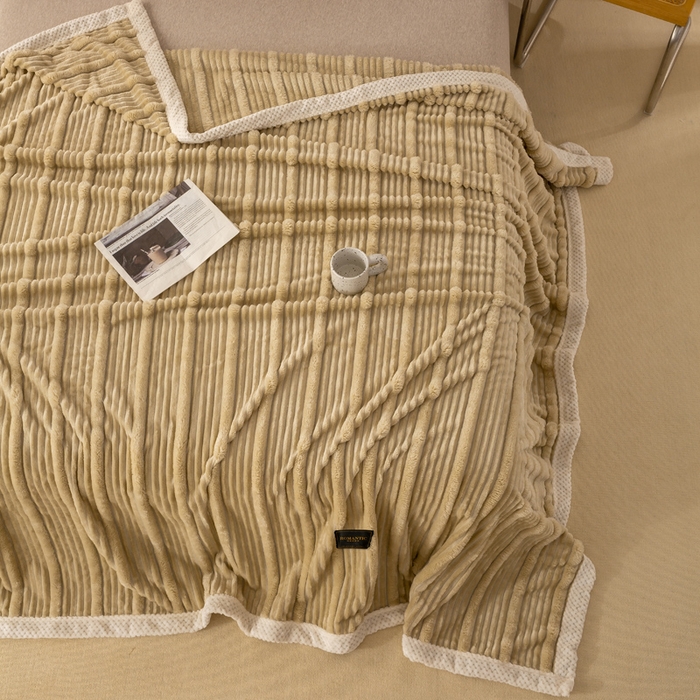 91家纺网 家纺一手货源 找家纺 爱彼家纺 2025秋冬新款兔毛绒子母条毛毯毯子 子母条-翠影草色