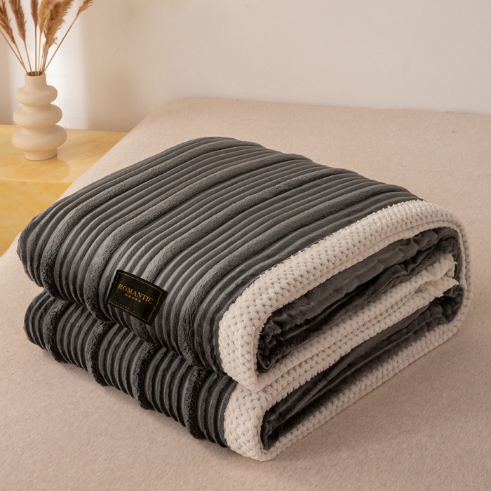 91家纺网 家纺一手货源 找家纺 爱彼家纺 2025秋冬新款兔毛绒子母条毛毯毯子 子母条-静澜灰墨