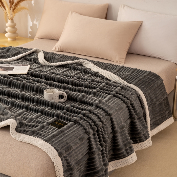 91家纺网 家纺一手货源 找家纺 爱彼家纺 2025秋冬新款兔毛绒子母条毛毯毯子 子母条-静澜灰墨