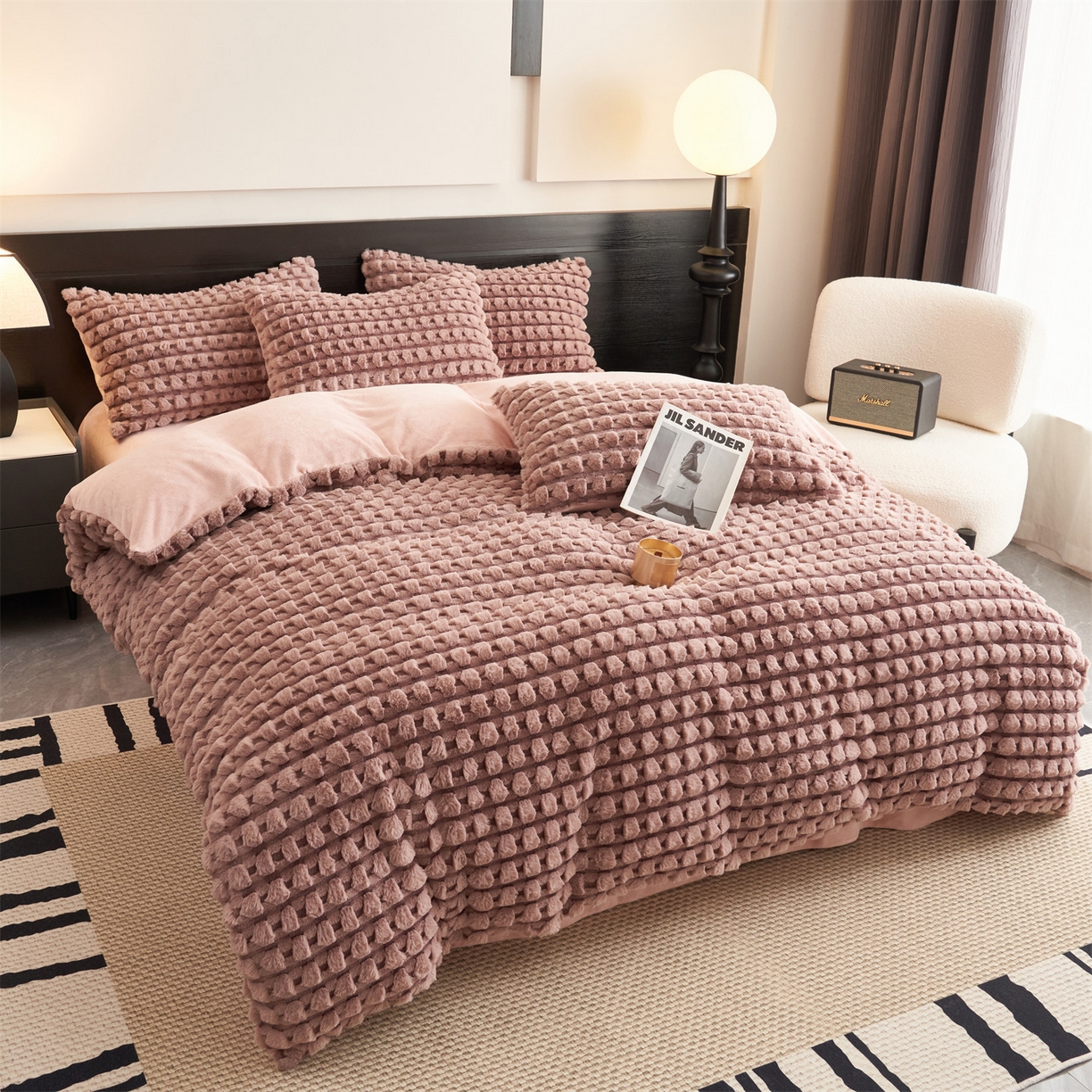 91家纺网 家纺一手货源 找家纺 恒爱家纺 2025新款雪貂绒提花简约四件套 酒红色