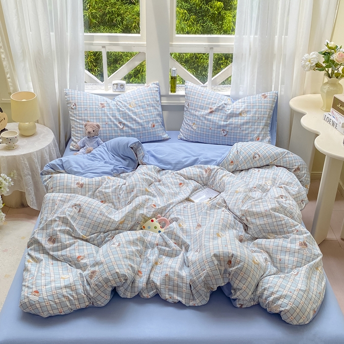 91家纺网 家纺一手货源 找家纺 朵朵家纺 2025新款云感提花双层纱印花四件套 淘气乐园