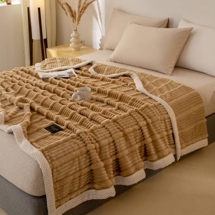 91家纺网 家纺一手货源 找家纺 爱彼家纺 2025秋冬新款兔毛绒子母条毛毯毯子 子母条-柔雅咖晖