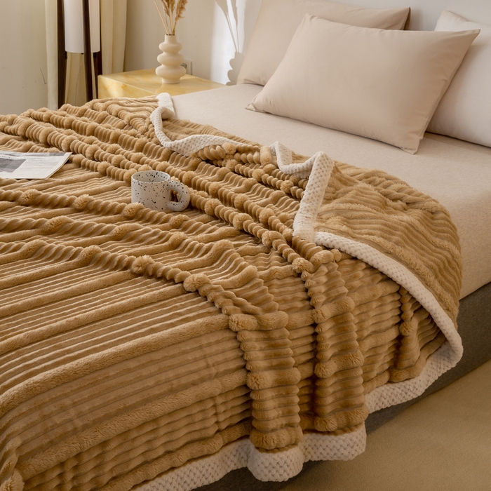 91家纺网 家纺一手货源 找家纺 爱彼家纺 2025秋冬新款兔毛绒子母条毛毯毯子 子母条-柔雅咖晖