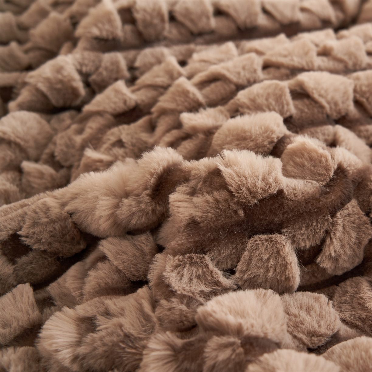 91家纺网 家纺一手货源 找家纺 恒爱家纺 2025新款雪貂绒提花简约四件套 咖啡色