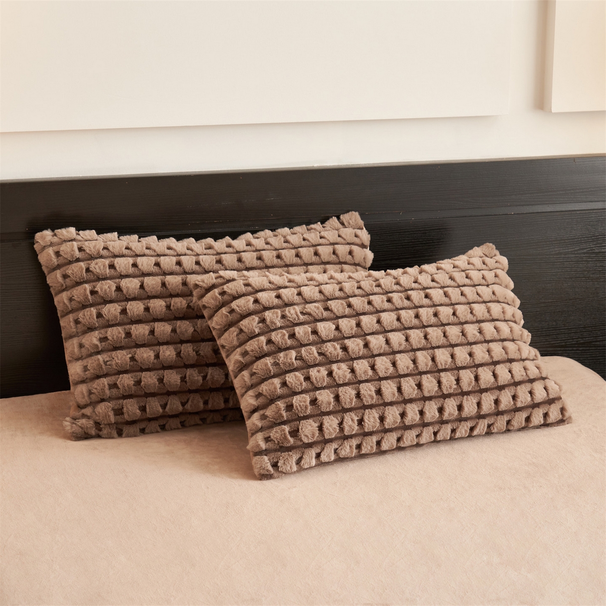 91家纺网 家纺一手货源 找家纺 恒爱家纺 2025新款雪貂绒提花简约四件套 咖啡色