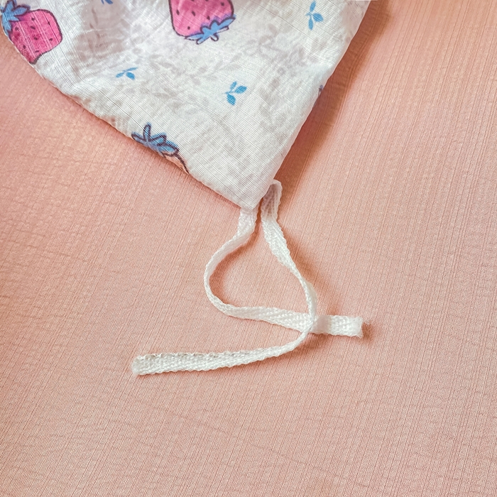 91家纺网 家纺一手货源 找家纺 朵朵家纺 2025新款云感提花双层纱印花四件套 甜心草莓