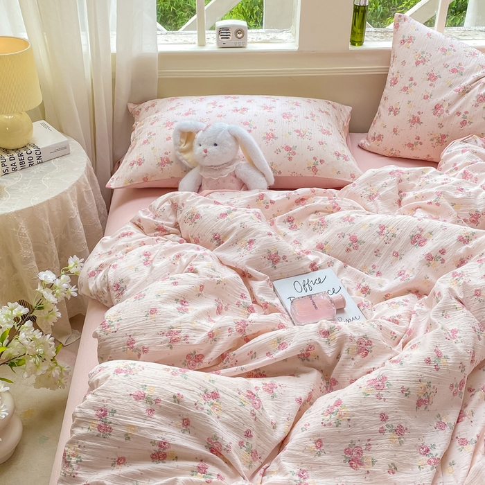 91家纺网 家纺一手货源 找家纺 朵朵家纺 2025新款云感提花双层纱印花单品被套 玫瑰庄园