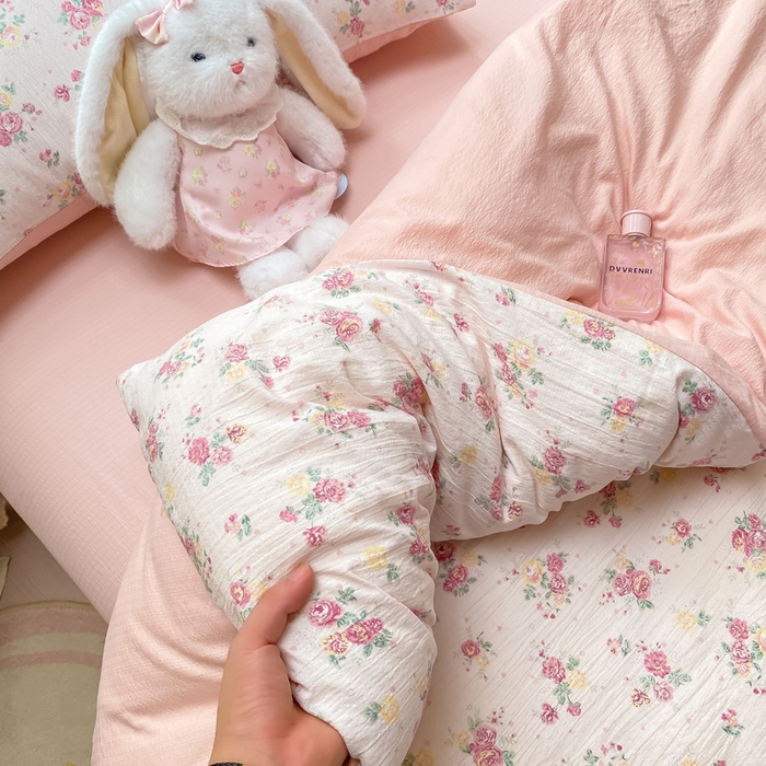 91家纺网 家纺一手货源 找家纺 朵朵家纺 2025新款云感提花双层纱印花单品被套 玫瑰庄园