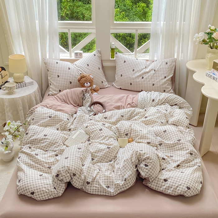 91家纺网 家纺一手货源 找家纺 朵朵家纺 2025新款云感提花双层纱印花四件套 心动