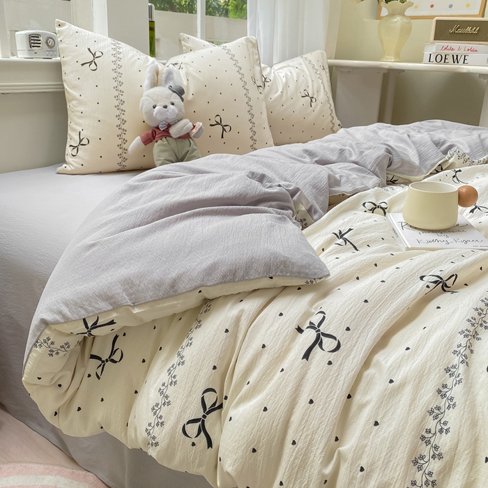 91家纺网 家纺一手货源 找家纺 朵朵家纺 2025新款云感提花双层纱印花单品被套 法式蝴蝶结