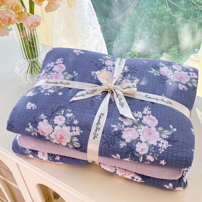 91家纺网 家纺一手货源 找家纺 朵朵家纺 2025新款云感提花双层纱印花单品被套 国色天香