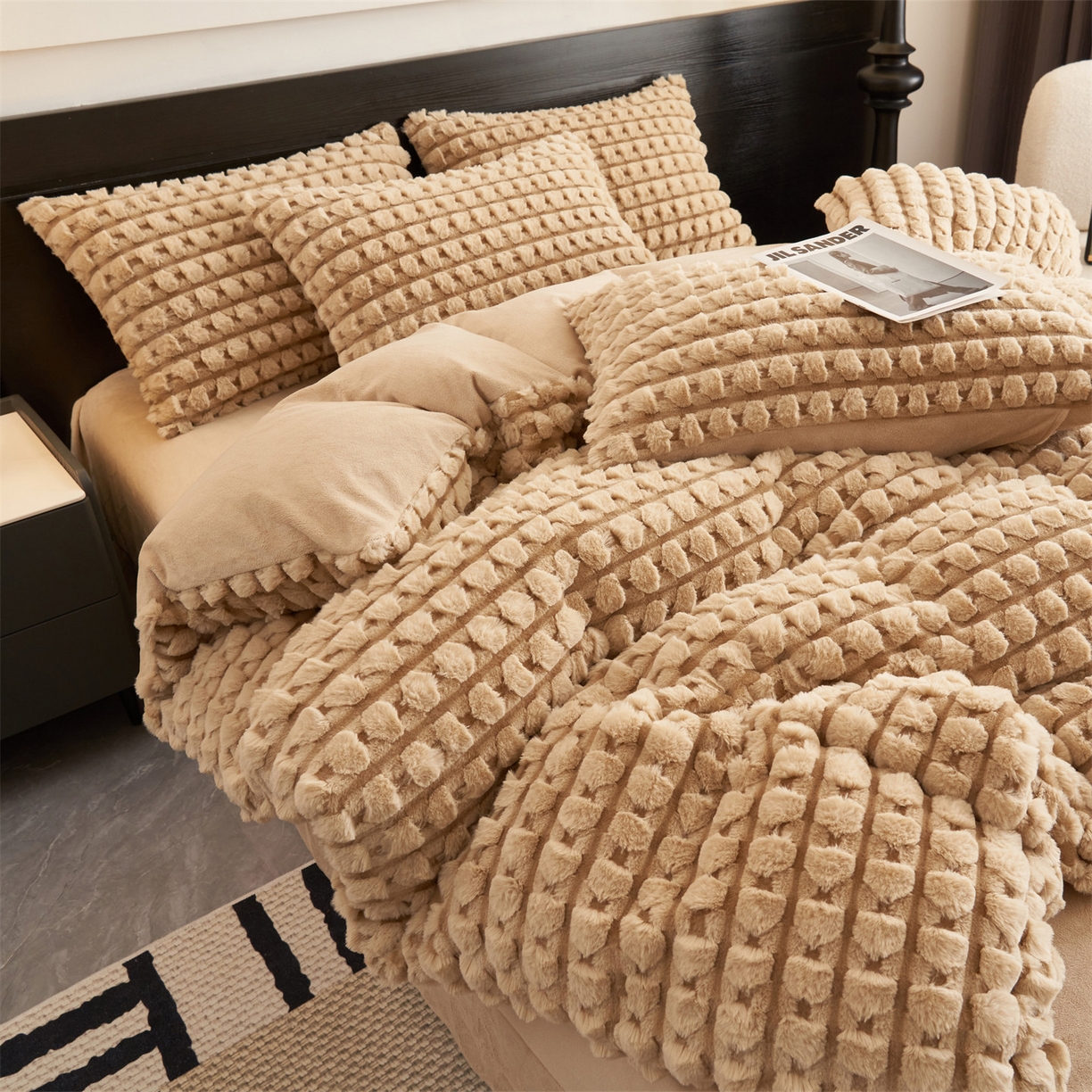 91家纺网 家纺一手货源 找家纺 恒爱家纺 2025新款雪貂绒提花简约四件套 驼色