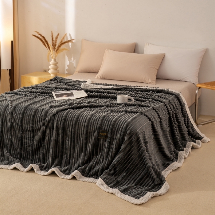 91家纺网 家纺一手货源 找家纺 （总）爱彼家纺 2025秋冬新款兔毛绒子母条毛毯毯子