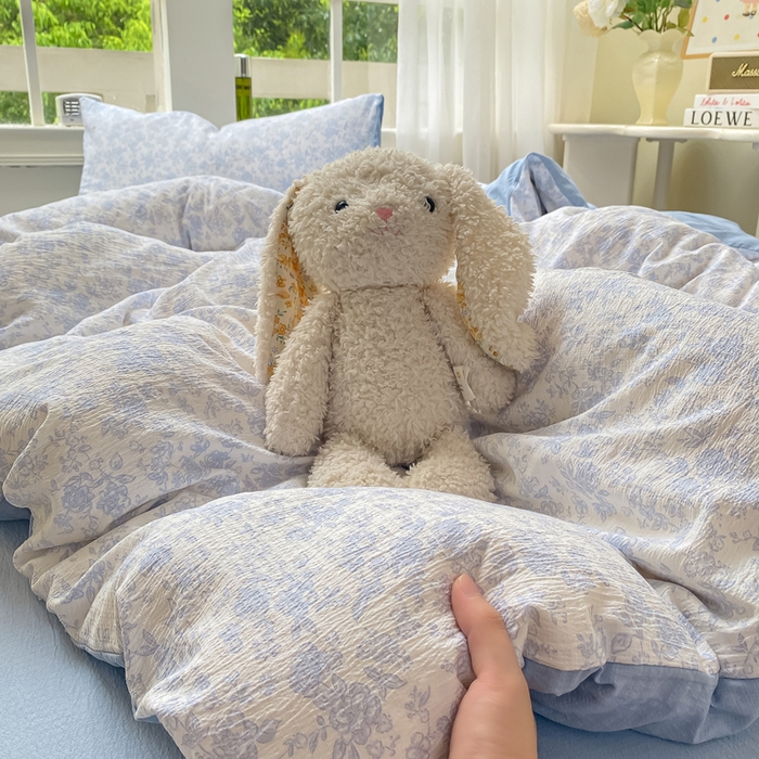 91家纺网 家纺一手货源 找家纺 朵朵家纺 2025新款云感提花双层纱印花单品被套 蓝色花园