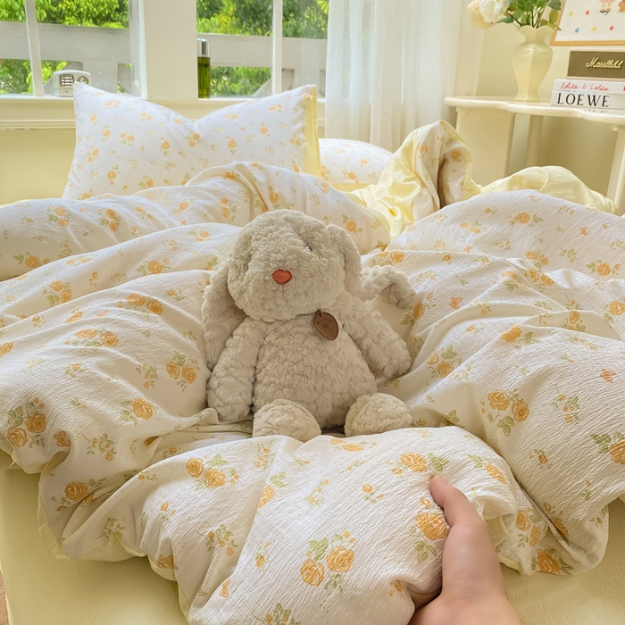 91家纺网 家纺一手货源 找家纺 朵朵家纺 2025新款云感提花双层纱印花单品被套 山花烂漫