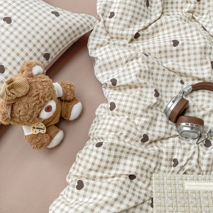 91家纺网 家纺一手货源 找家纺 朵朵家纺 2025新款云感提花双层纱印花单品被套 心动