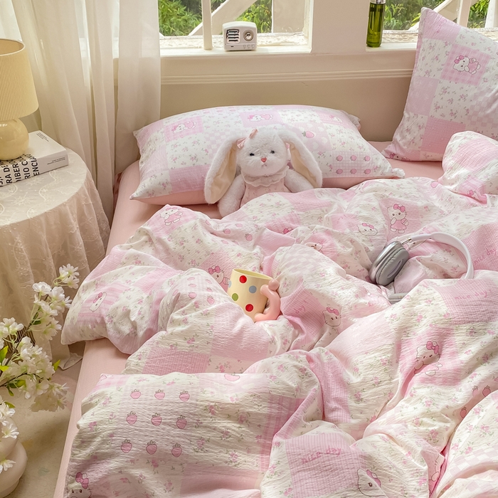 91家纺网 家纺一手货源 找家纺 朵朵家纺 2025新款云感提花双层纱印花单品被套 KT花园