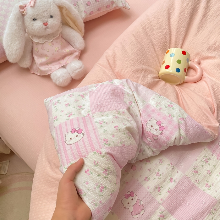 91家纺网 家纺一手货源 找家纺 朵朵家纺 2025新款云感提花双层纱印花单品被套 KT花园