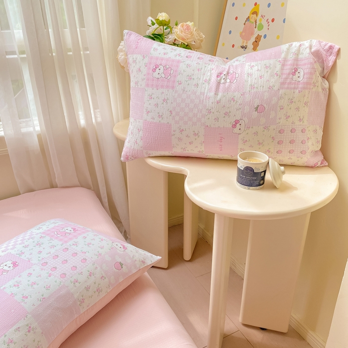 91家纺网 家纺一手货源 找家纺 朵朵家纺 2025新款云感提花双层纱印花单品枕套 KT花园