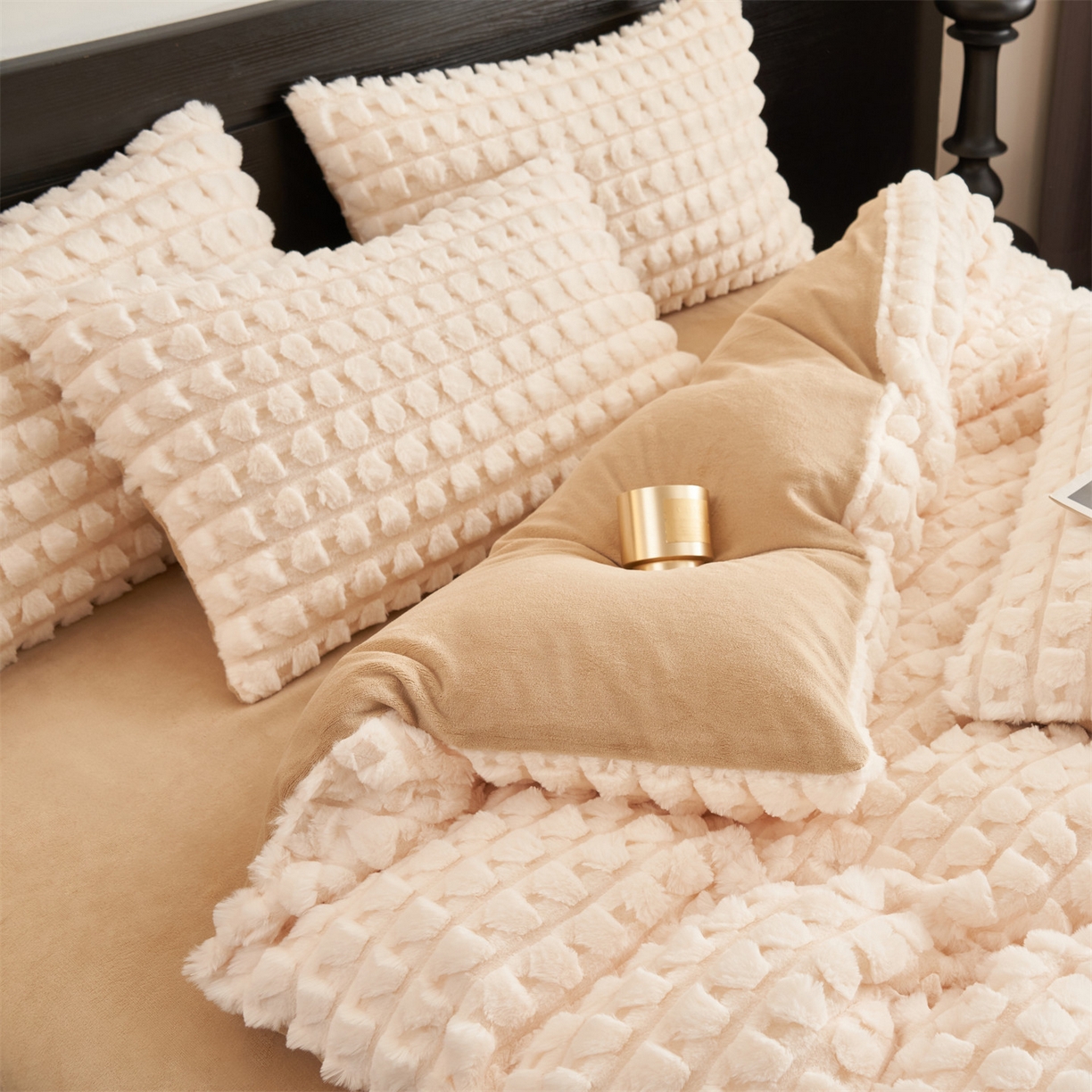 91家纺网 家纺一手货源 找家纺 恒爱家纺 2025新款雪貂绒提花简约四件套 象牙白