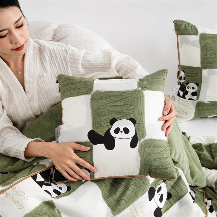 91家纺网 家纺一手货源 找家纺 （总）照世家纺 2025新款A类棉加绒抗菌抱枕被系列 （控价：不能低于以下：小79，中号99，大120，加大140，超大160；低于零售价的链接，一经发现直接投诉下架，感谢大家的支持）