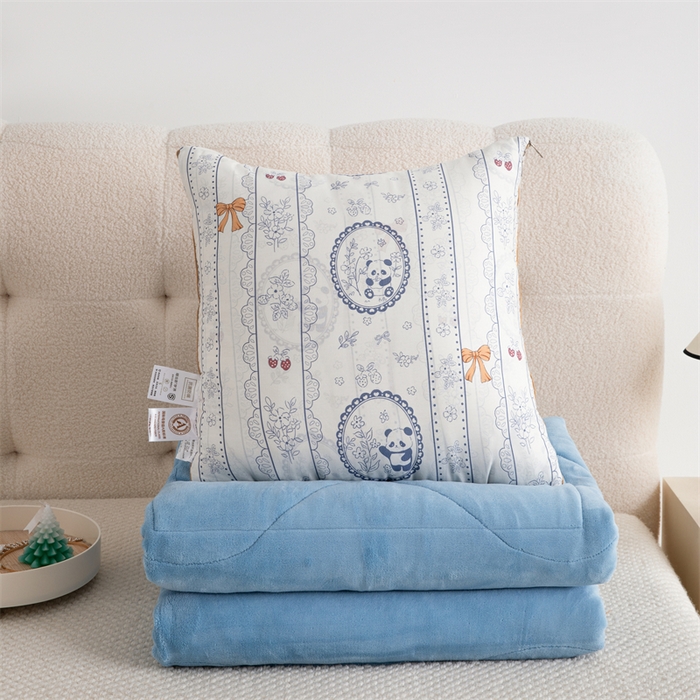 照世家纺 2025新款A类棉加绒抗菌抱枕被系列 （控价：不能低于以下：小79，中号99，大120，加大140，超大160；低于零售价的链接，一经发现直接投诉下架，感谢大家的支持） 花藏熊猫