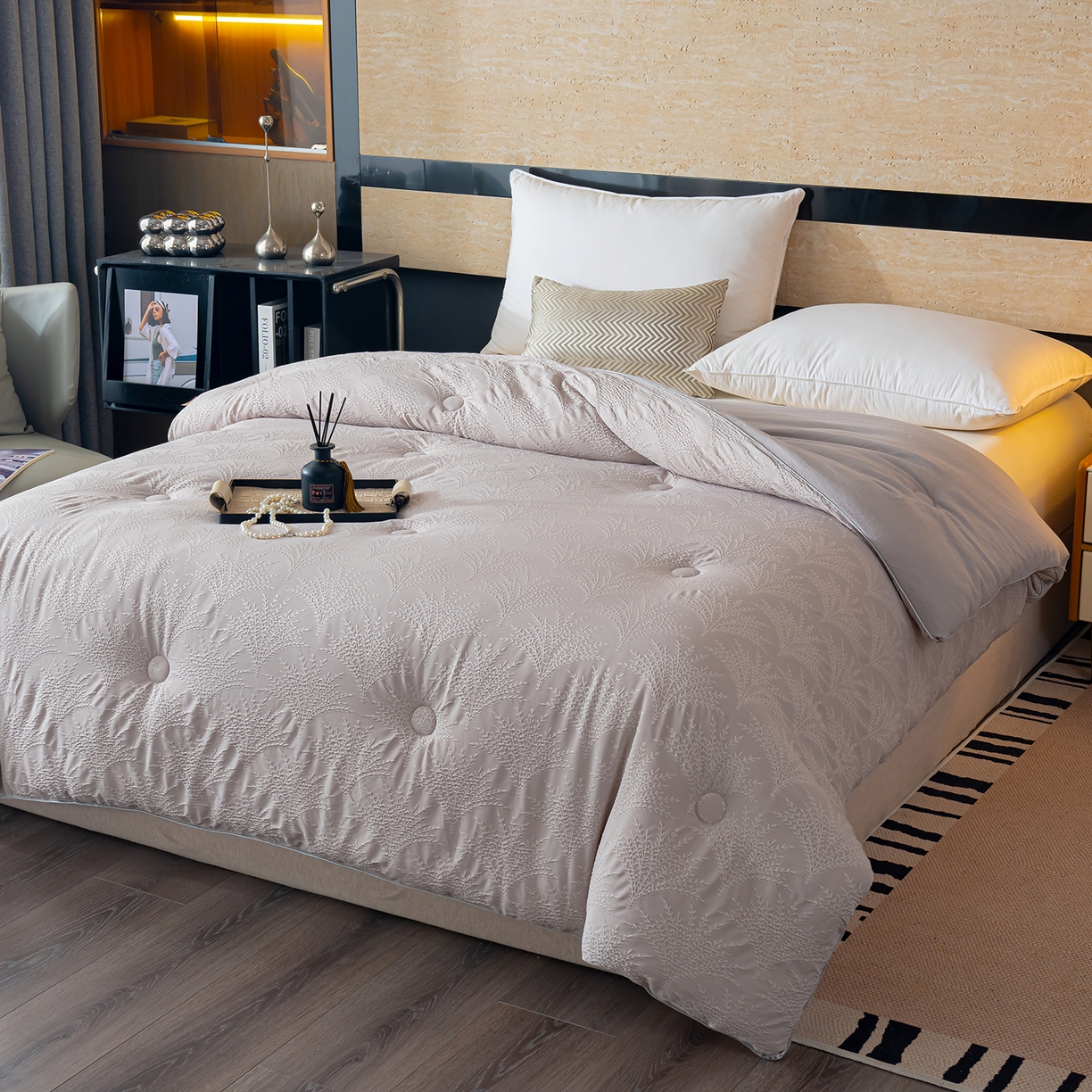 91家纺网 家纺一手货源 找家纺 蓝冰家纺 2025新款发财树提花大豆被被子被芯 发财树-浅灰色