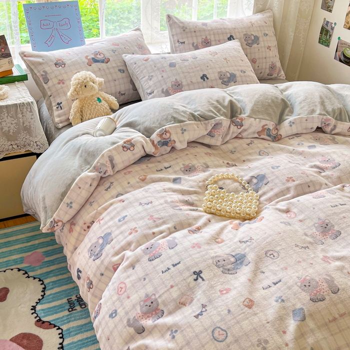 91家纺网 家纺一手货源 找家纺 言一 2025新款A类250G高克重全消光全工艺超柔手感加厚卡通牛奶绒四件套 小吉象