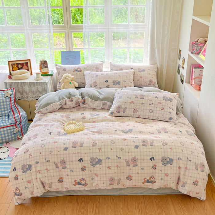 91家纺网 家纺一手货源 找家纺 言一 2025新款A类250G高克重全消光全工艺超柔手感加厚卡通牛奶绒四件套 小吉象