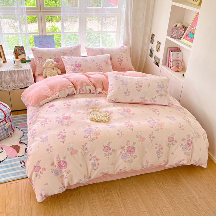 91家纺网 家纺一手货源 找家纺 （总）言一 2025新款A类250G高克重全消光全工艺超柔手感加厚卡通牛奶绒四件套