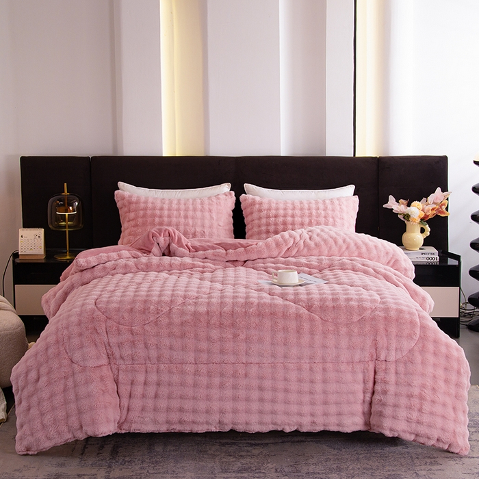 91家纺网 家纺一手货源 找家纺 赢盛家纺  2025新款兔绒牛奶绒被子被芯加厚冬被 粉色