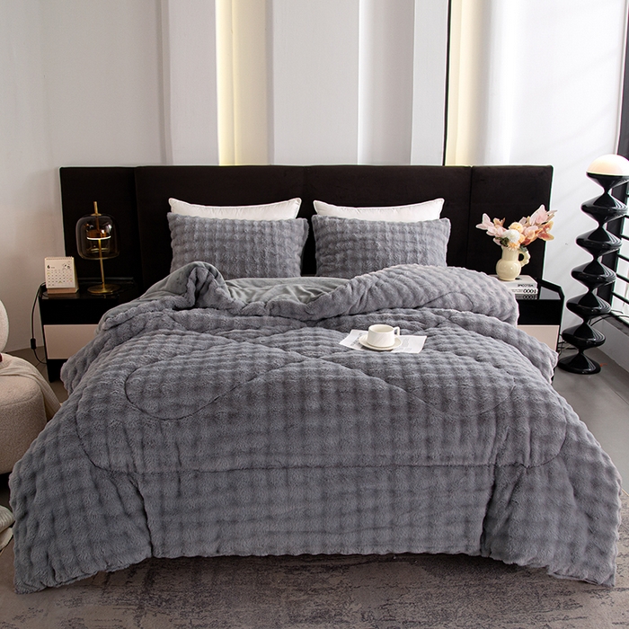 91家纺网 家纺一手货源 找家纺 赢盛家纺  2025新款兔绒牛奶绒被子被芯加厚冬被 灰色