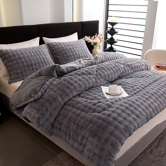 91家纺网 家纺一手货源 找家纺 赢盛家纺  2025新款兔绒牛奶绒被子被芯加厚冬被 灰色