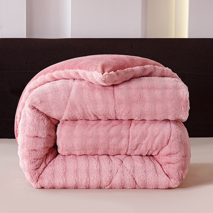 91家纺网 家纺一手货源 找家纺 赢盛家纺  2025新款兔绒牛奶绒被子被芯加厚冬被 粉色