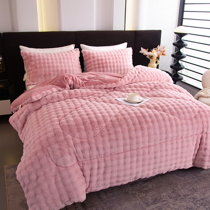 91家纺网 家纺一手货源 找家纺 赢盛家纺  2025新款兔绒牛奶绒被子被芯加厚冬被 粉色