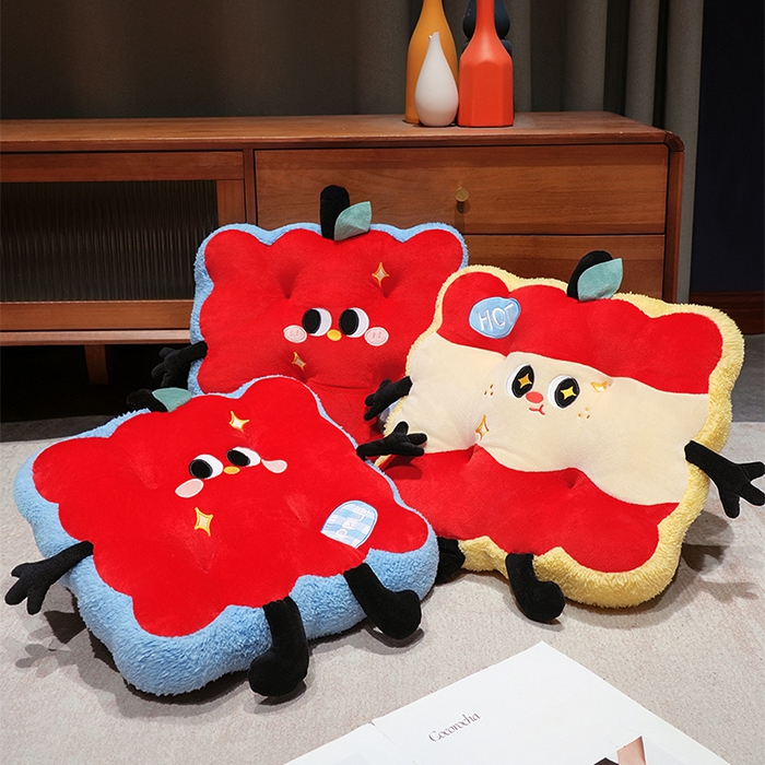 91家纺网 家纺一手货源 找家纺 仟亿莱 2025新款大眼红苹果花瓣坐垫 花瓣俏皮苹果