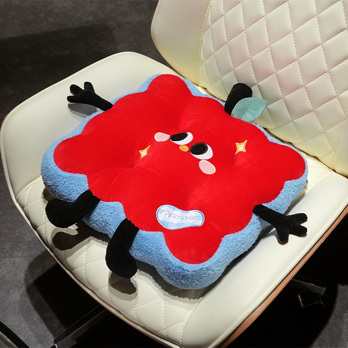 仟亿莱 2025新款大眼红苹果花瓣坐垫 花瓣呆萌苹果