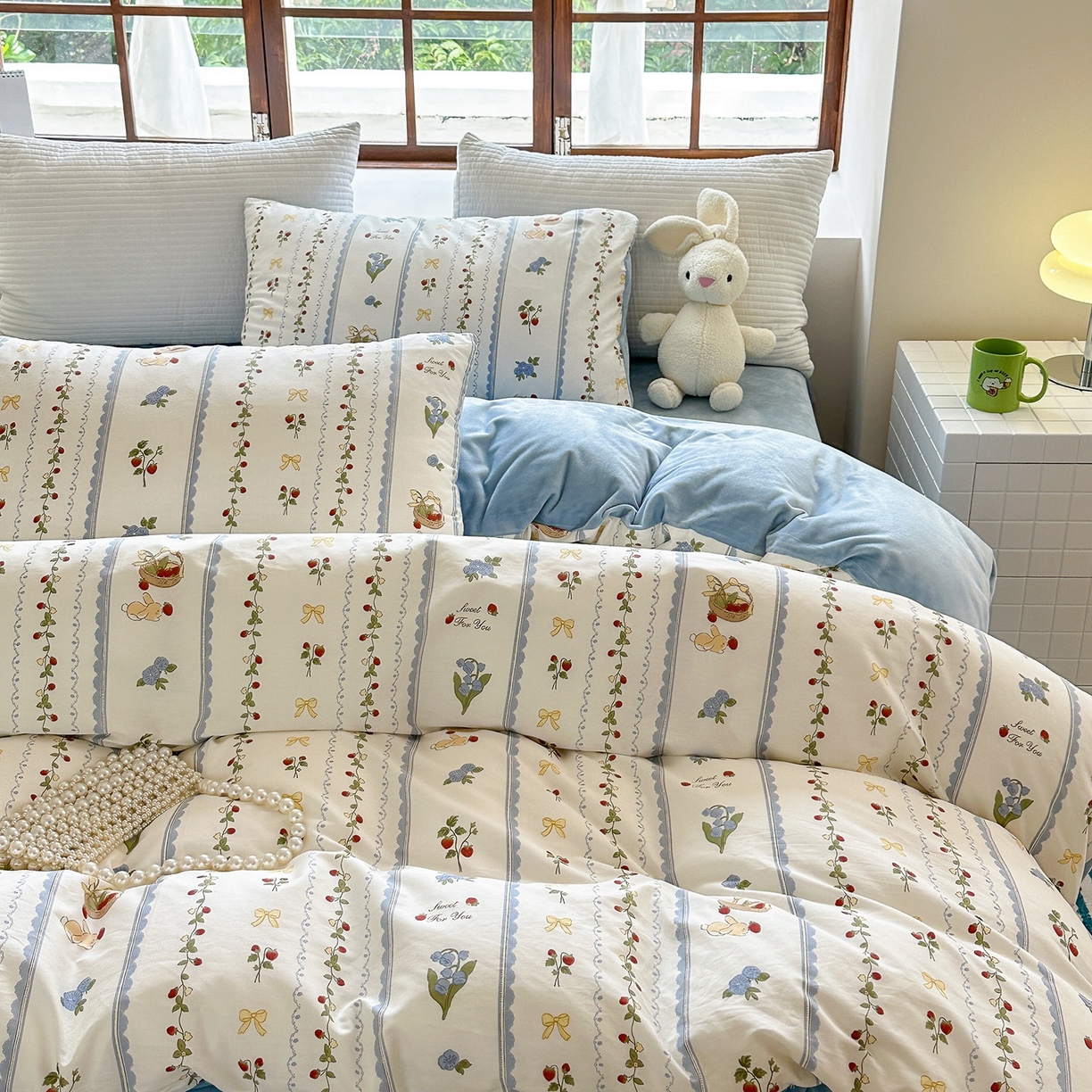 91家纺网 家纺一手货源 找家纺 清雅福 2025秋冬新品全棉印花棉加绒四件套系列 棉绒-草莓园