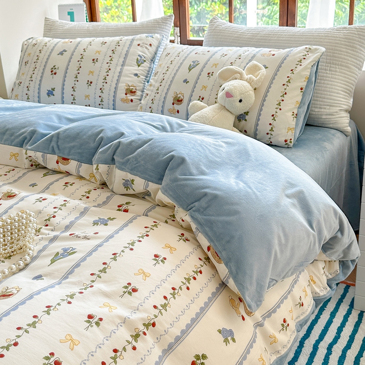 91家纺网 家纺一手货源 找家纺 清雅福 2025秋冬新品全棉印花棉加绒四件套系列 棉绒-草莓园