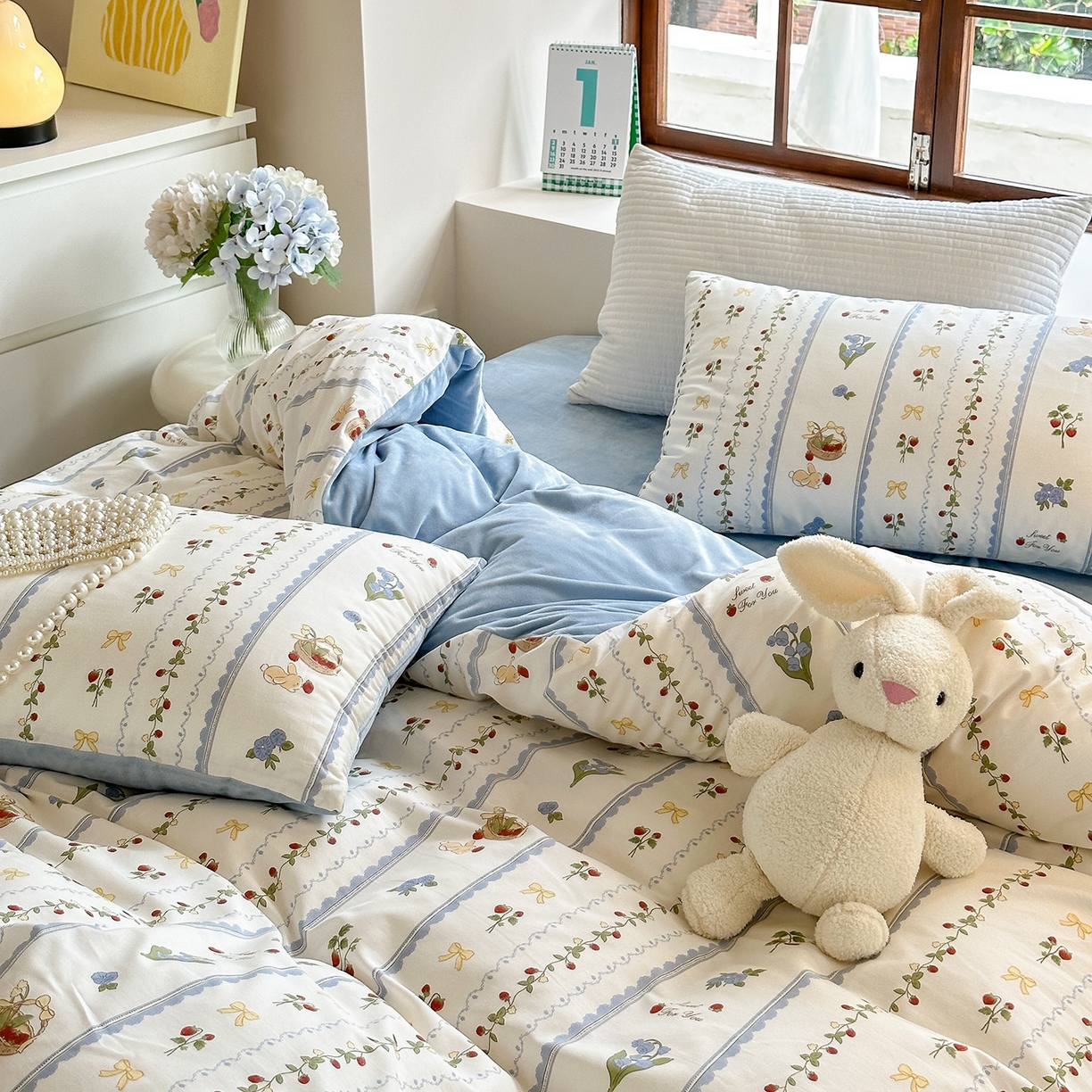 91家纺网 家纺一手货源 找家纺 清雅福 2025秋冬新品全棉印花棉加绒四件套系列 棉绒-草莓园