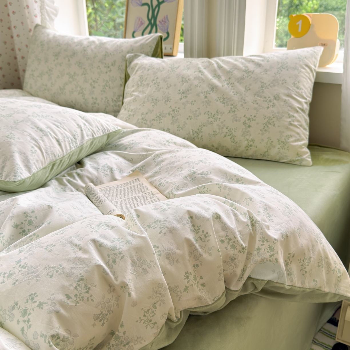 91家纺网 家纺一手货源 找家纺 清雅福 2025秋冬新品全棉印花棉加绒四件套系列 棉绒-春风里·绿