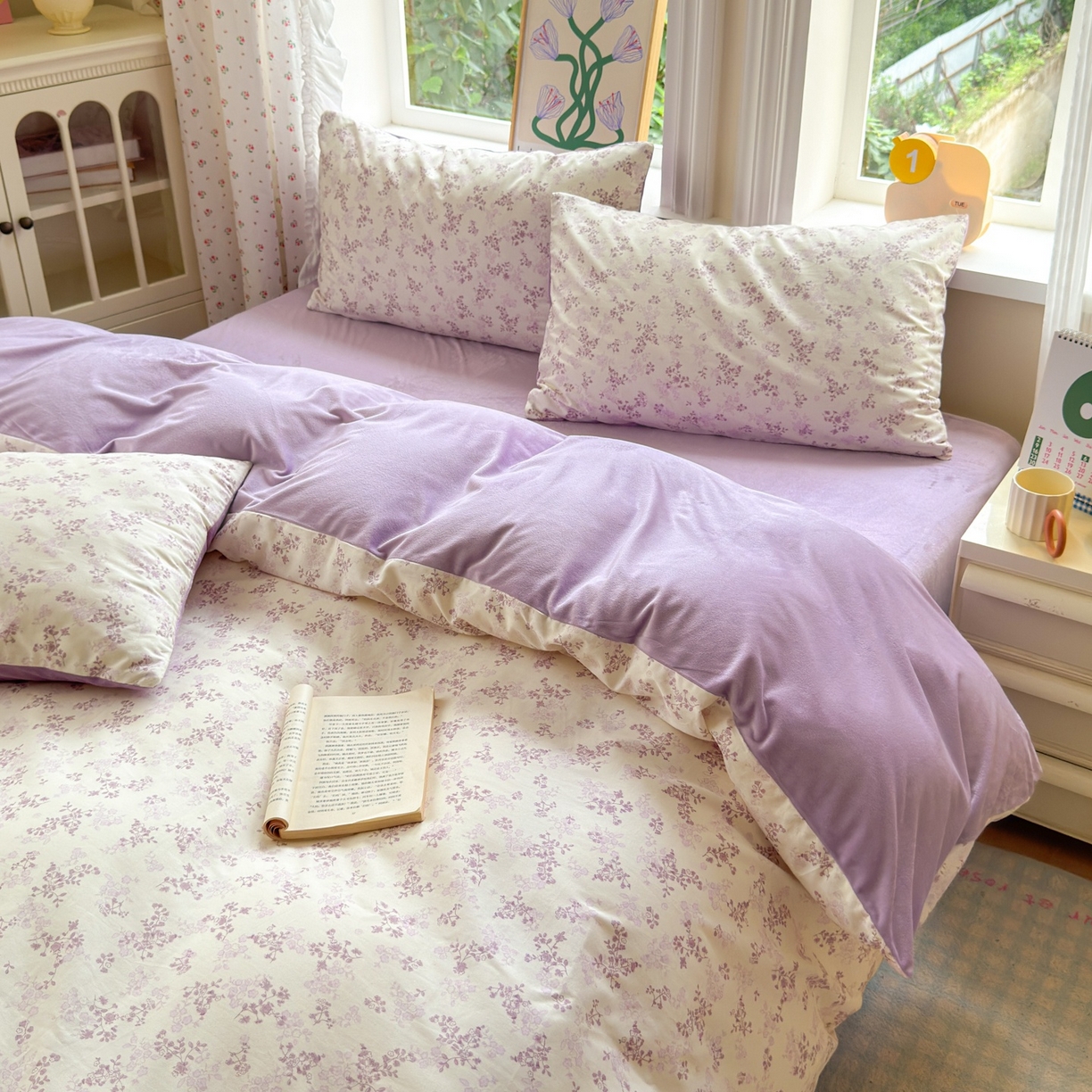 91家纺网 家纺一手货源 找家纺 清雅福 2025秋冬新品全棉印花棉加绒四件套系列 棉绒-春风里·紫