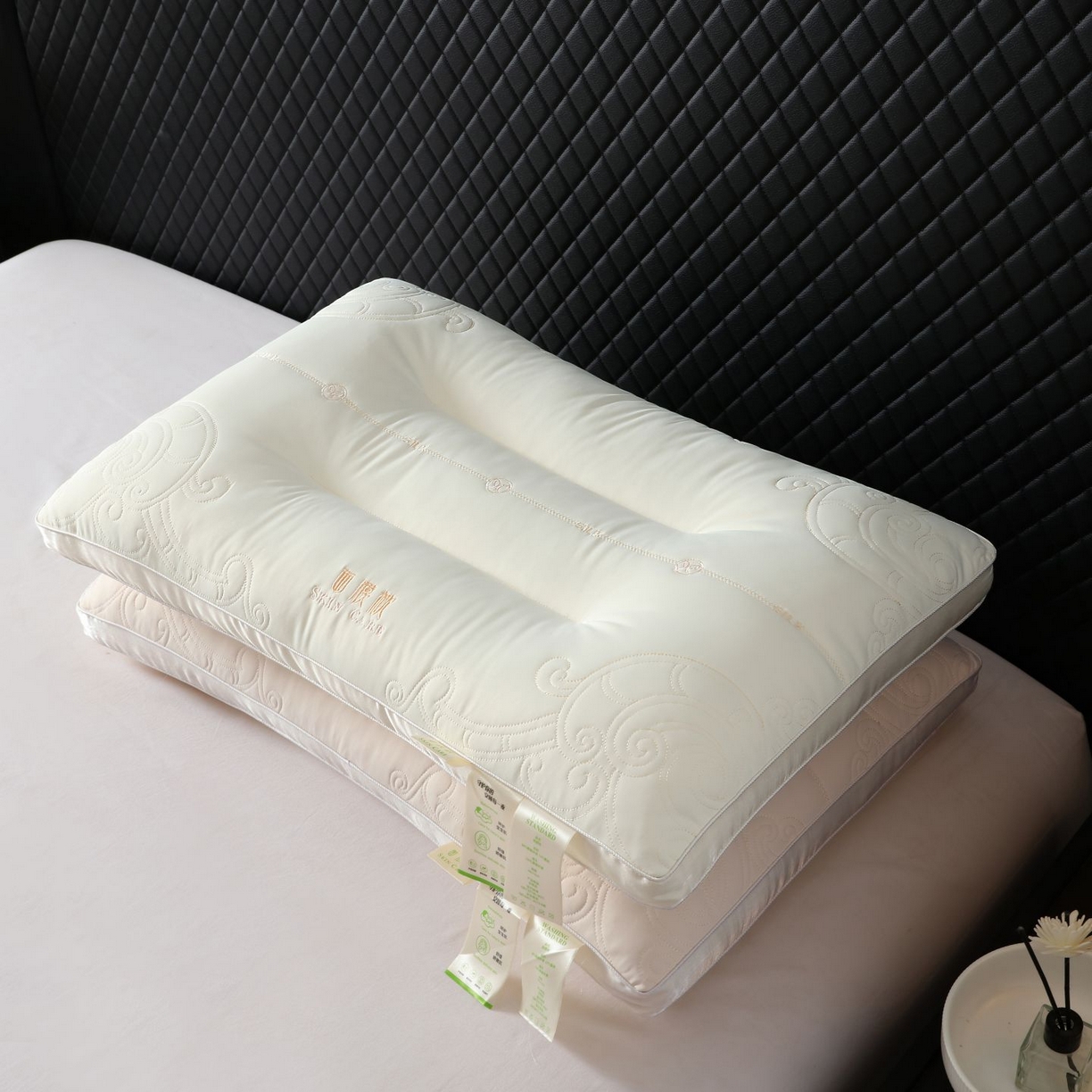 91家纺网 家纺一手货源 找家纺 晚儿 2025新款面膜舒睡牵引枕枕头枕芯 组合图